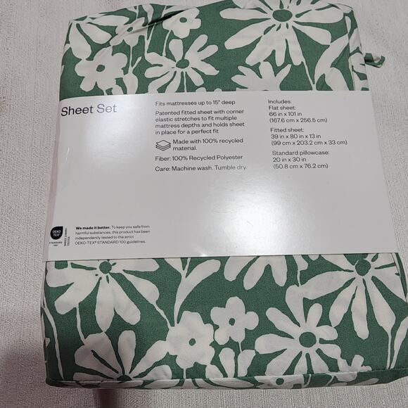 Room essentials XL twin bed sheets set - Picture 5 of 6